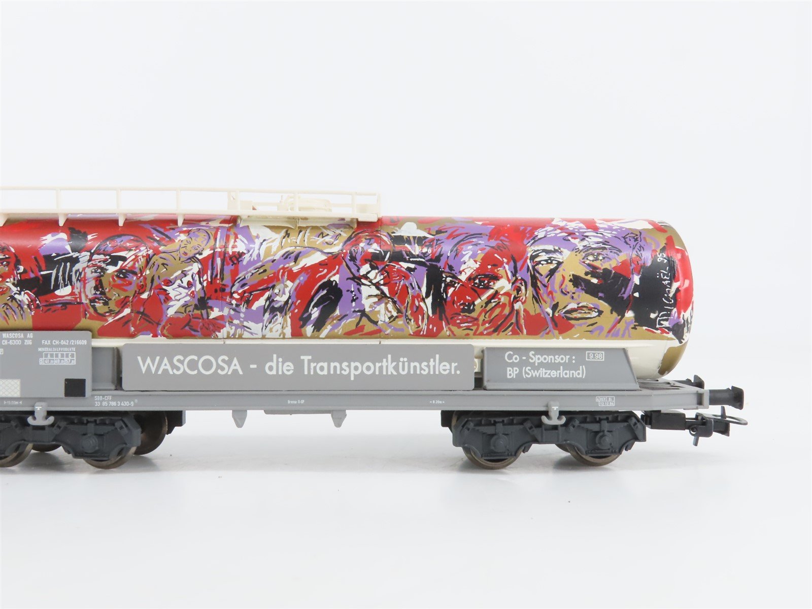 HO Scale Liliput L225844 SBB 4 Axel Art Mural Tank Car Epoch V 