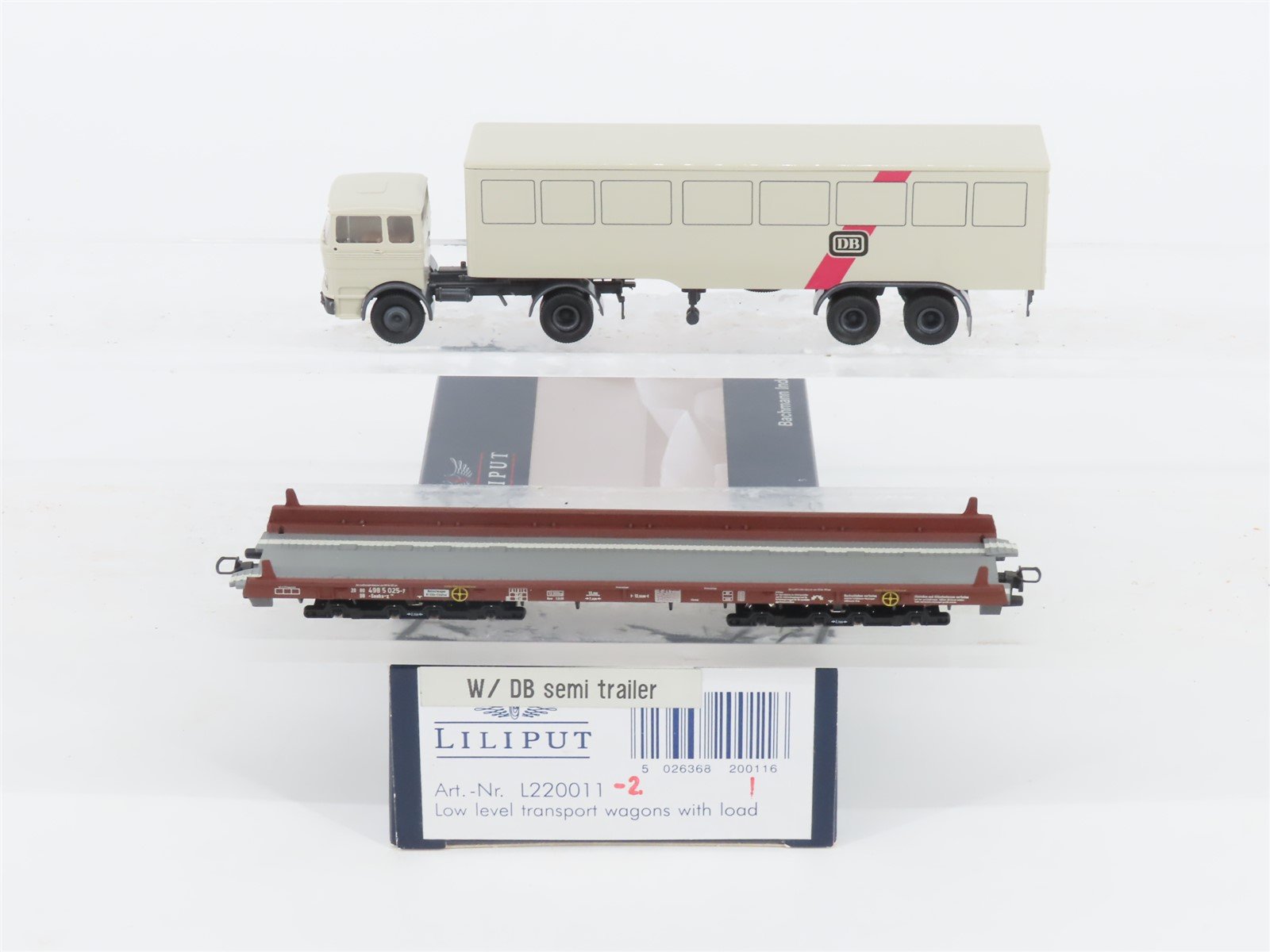 HO Scale Liliput L220011 DB Deutsche Bahn Low Level Flat Car w/ Semi Trailer