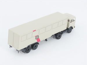 HO Scale Liliput L220011 DB Deutsche Bahn Low Level Flat Car w/ Semi Trailer