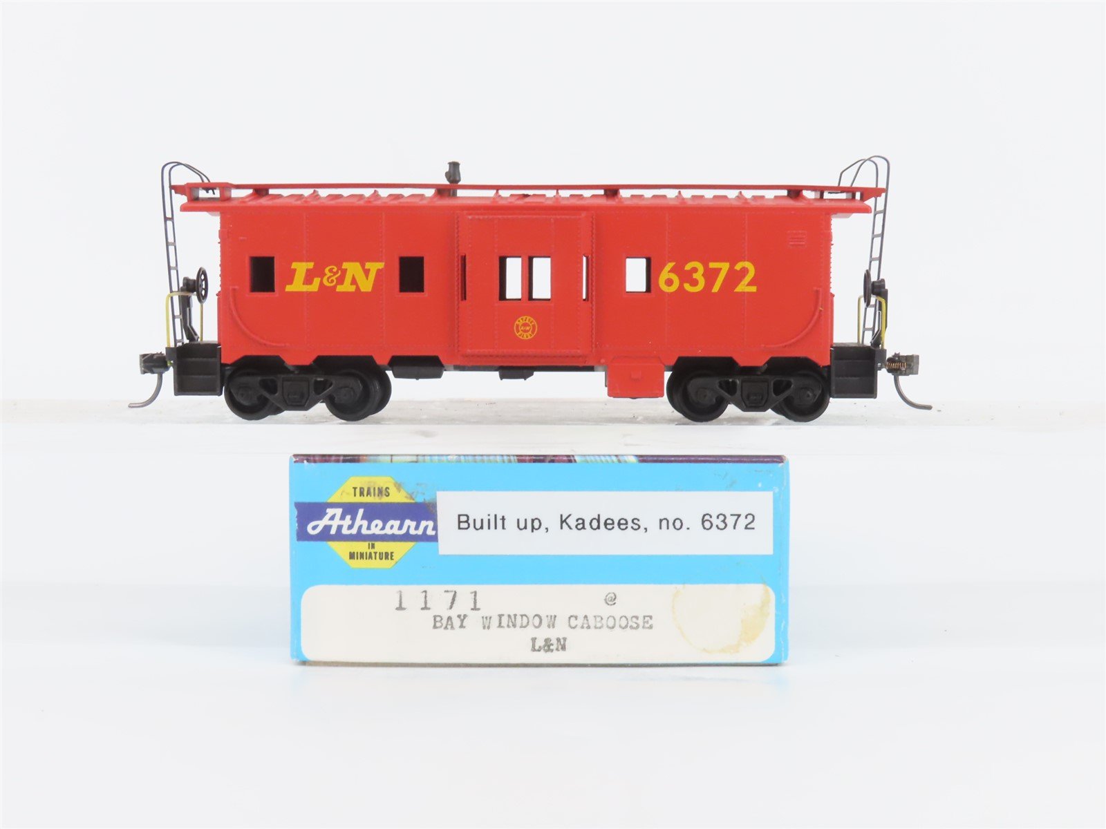 HO Scale Athearn 1171 L&N Louisville & Nashville Bay Window Caboose #6372