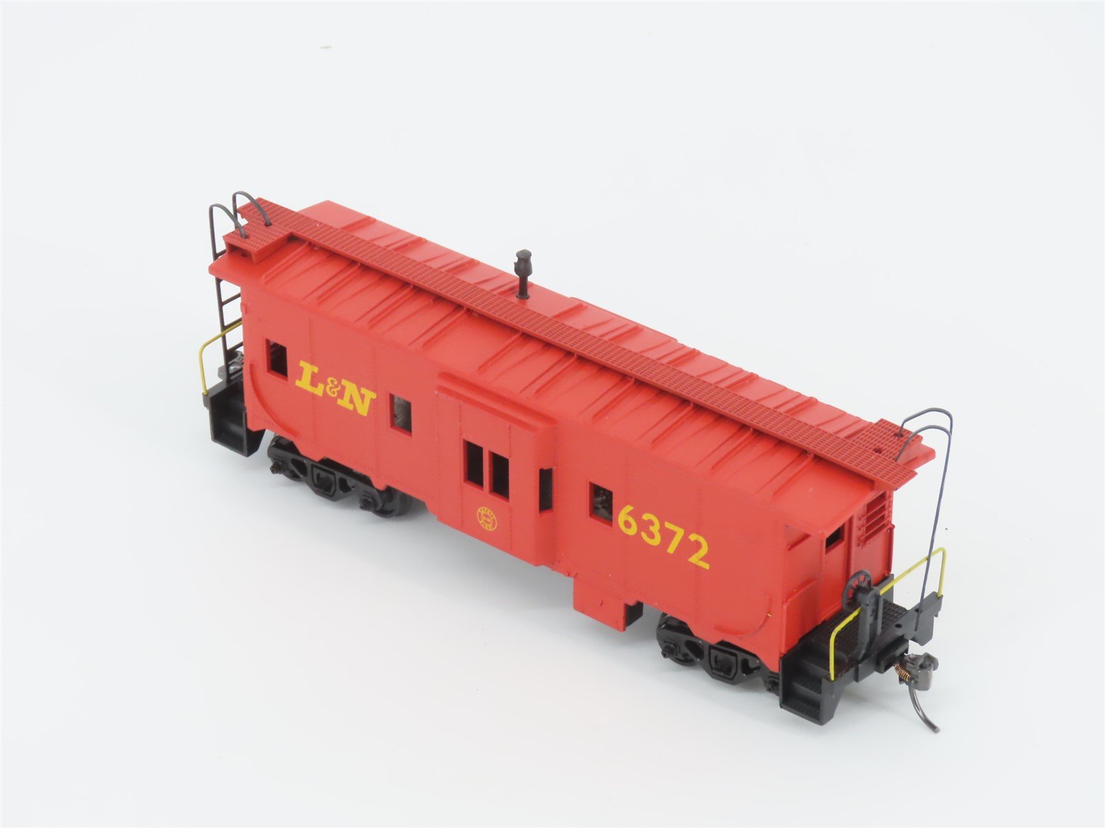 HO Scale Athearn 1171 L&N Louisville & Nashville Bay Window Caboose #6372