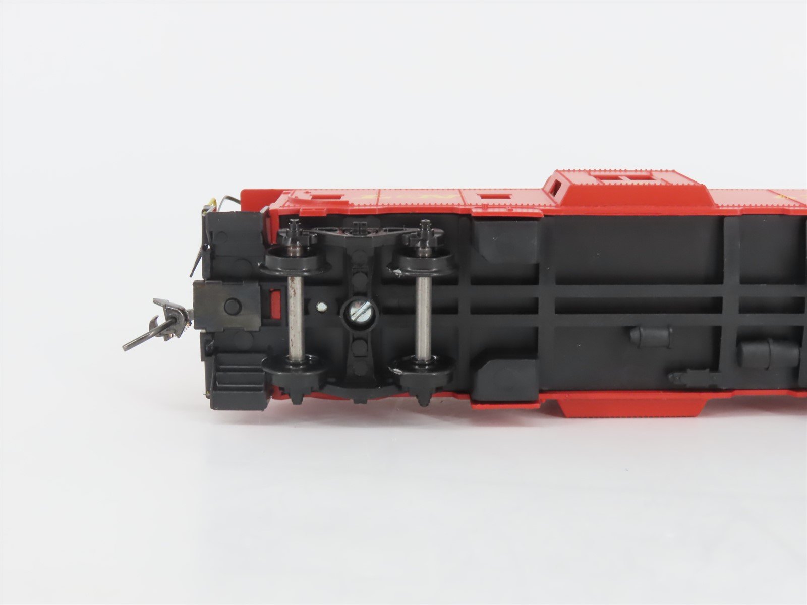 HO Scale Athearn 1171 L&N Louisville & Nashville Bay Window Caboose #6372