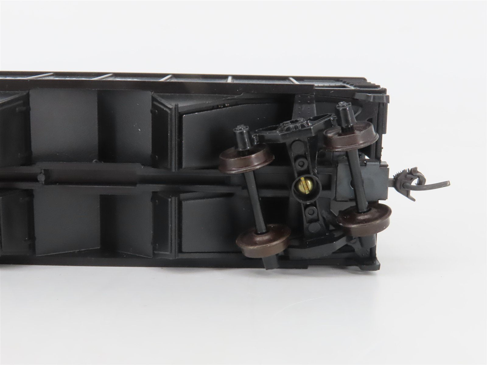 HO Scale Athearn Cooper & Oshtemo 287 BWCC Baker Whitley Coal 2-Bay Hopper #8123