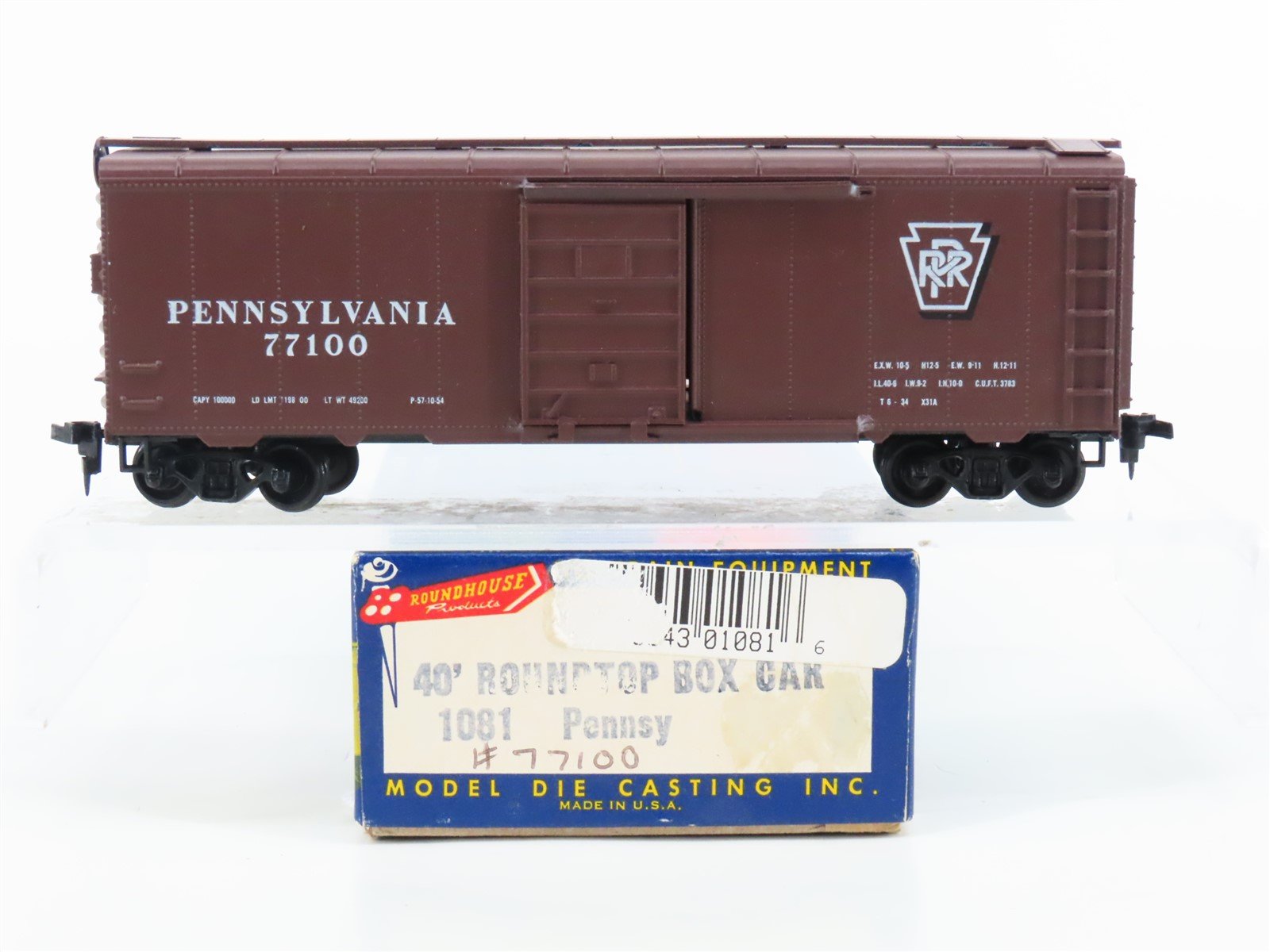 HO Scale Roundhouse MDC PRR Pennsylvania Railroad 40' Roundtop Box Car #77100
