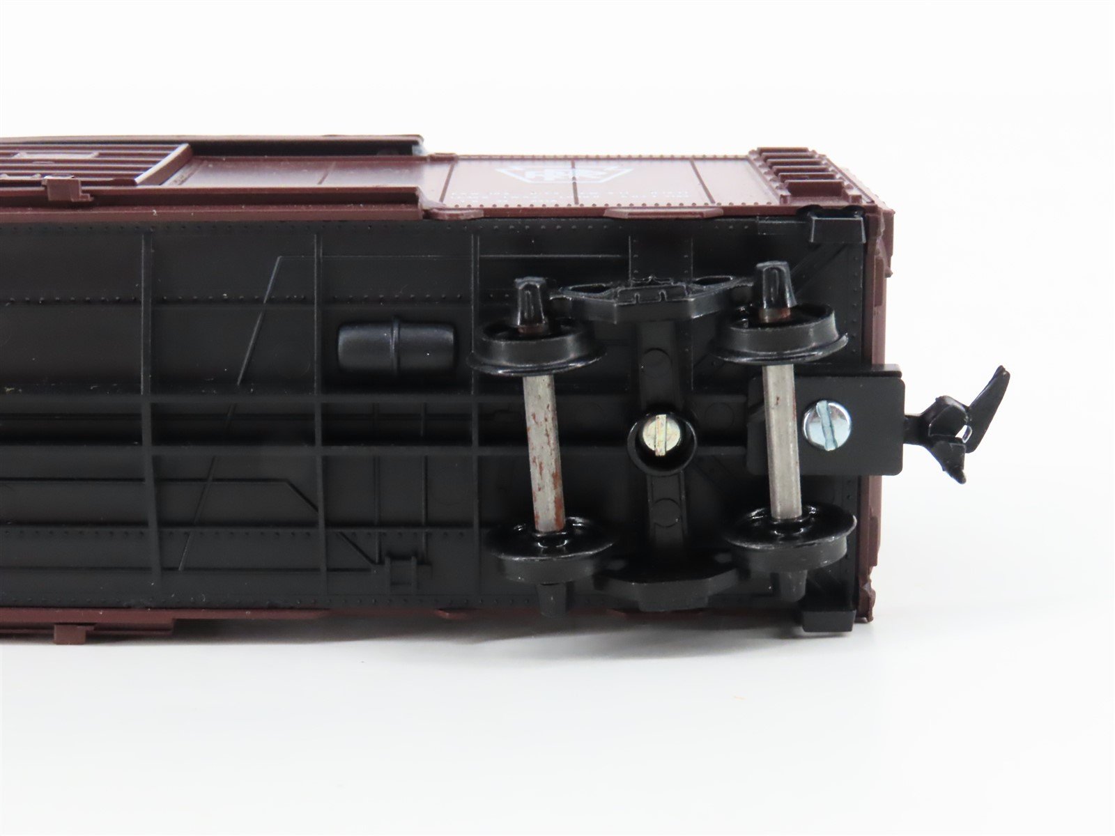 HO Scale Roundhouse MDC PRR Pennsylvania Railroad 40' Roundtop Box Car #77100