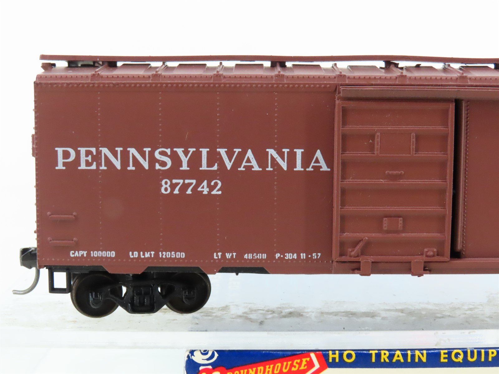 HO Scale Roundhouse MDC 1042 PRR Pennsylvania Single Door 40' Box Car #87742