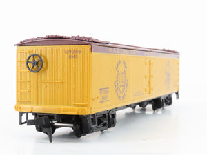 HO Scale Roundhouse 40/300 SPRRHS Salisbury Point 10 Years 50' Reefer #8595