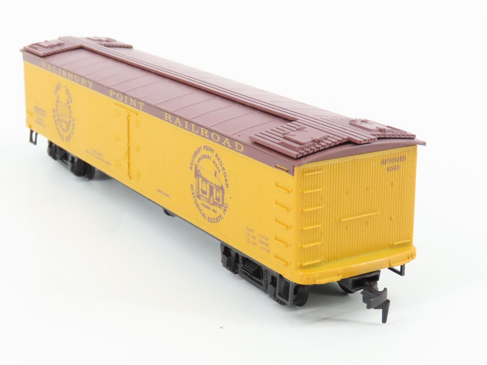 HO Scale Roundhouse 40/300 SPRRHS Salisbury Point 10 Years 50' Reefer #8595