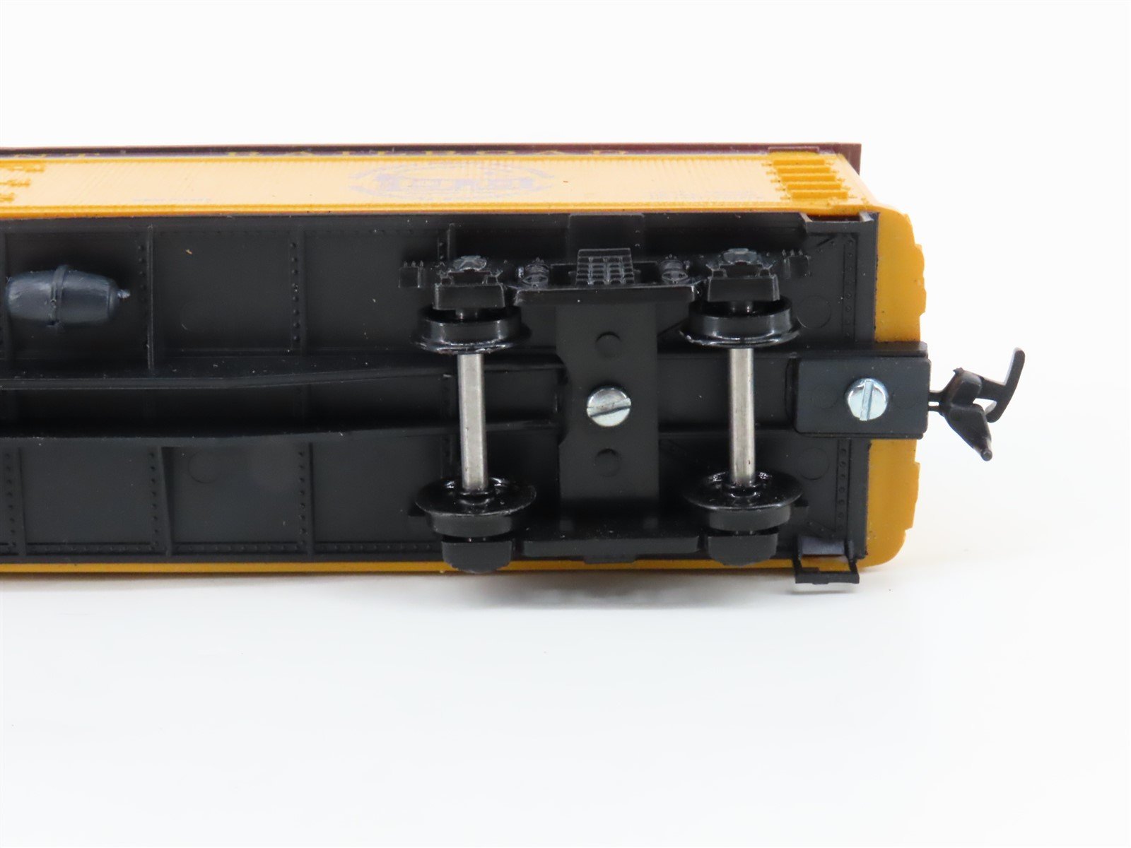 HO Scale Roundhouse 40/300 SPRRHS Salisbury Point 10 Years 50' Reefer #8595