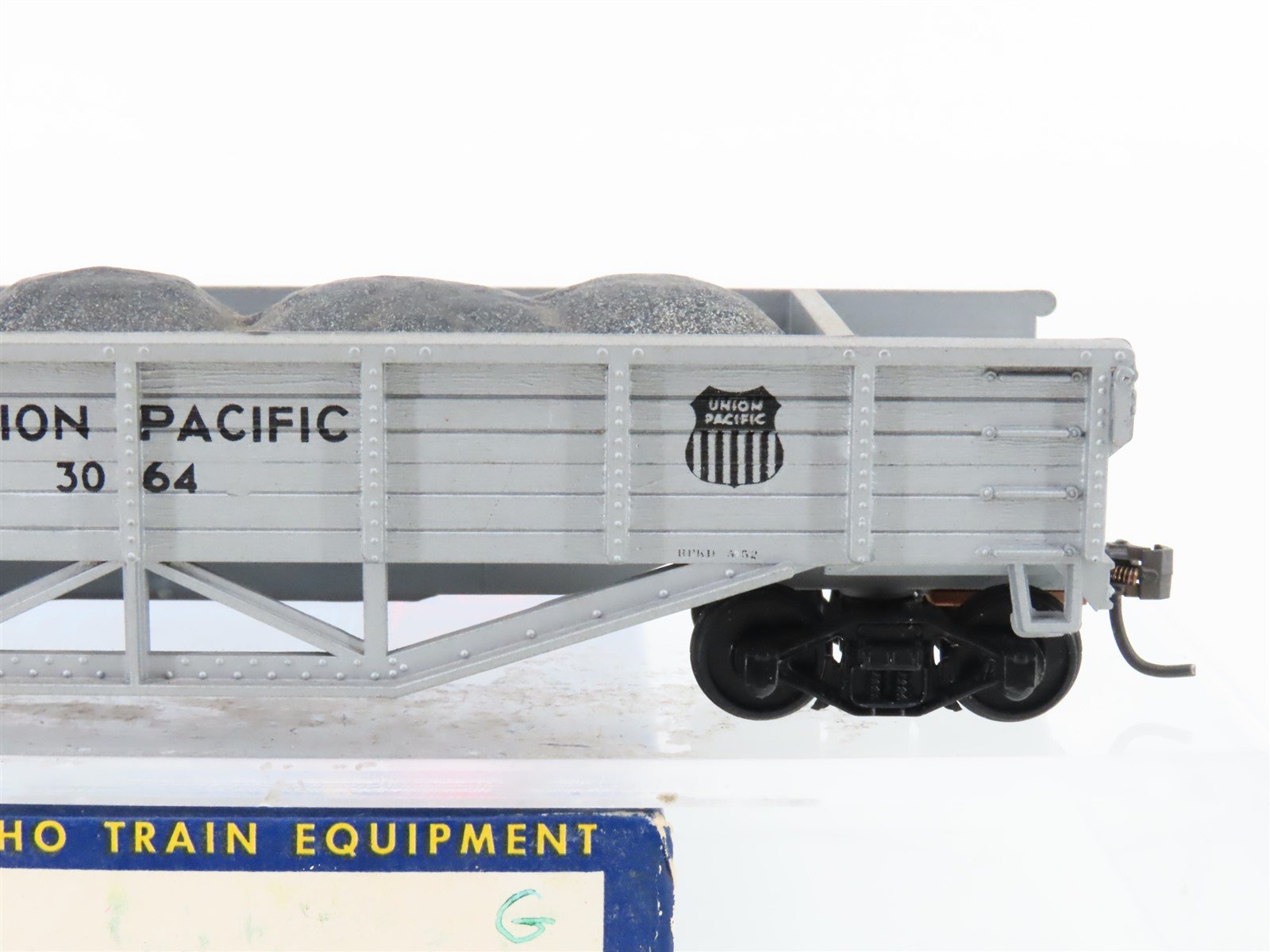 HO Scale Roundhouse MDC 1561 UP Union Pacific Railroad Ballast Car #3064