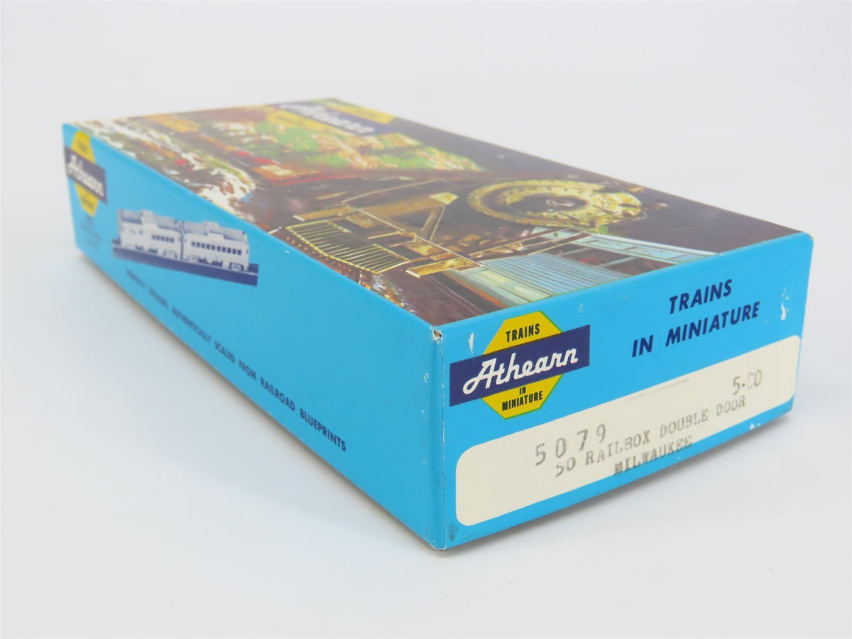 HO Scale Athearn 5079 MILW Milwaukee Road 50&#39; Double Door Box Car #156018
