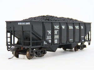 HO Scale Athearn 5447 NH New Haven 2-Bay Hopper #121300 w/ Load - CUSTOM