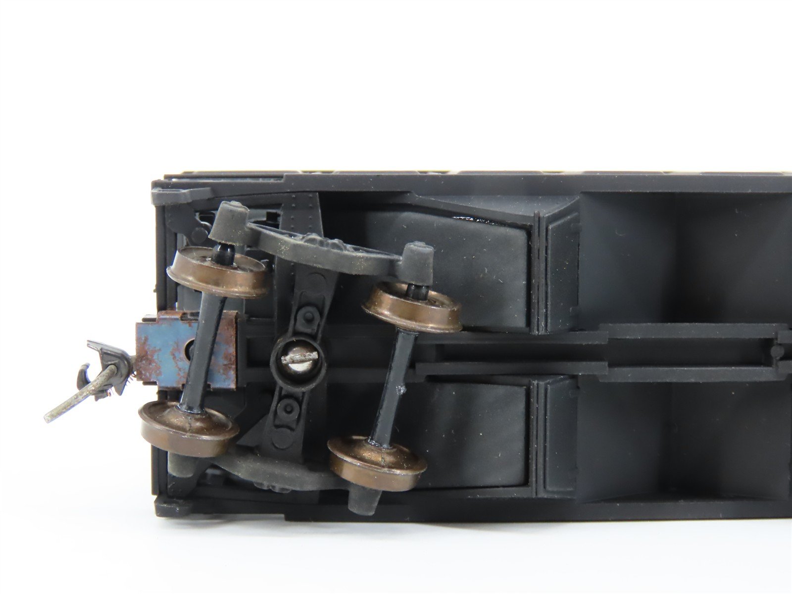 HO Scale Athearn 5447 NH New Haven 2-Bay Hopper #121300 w/ Load - CUSTOM