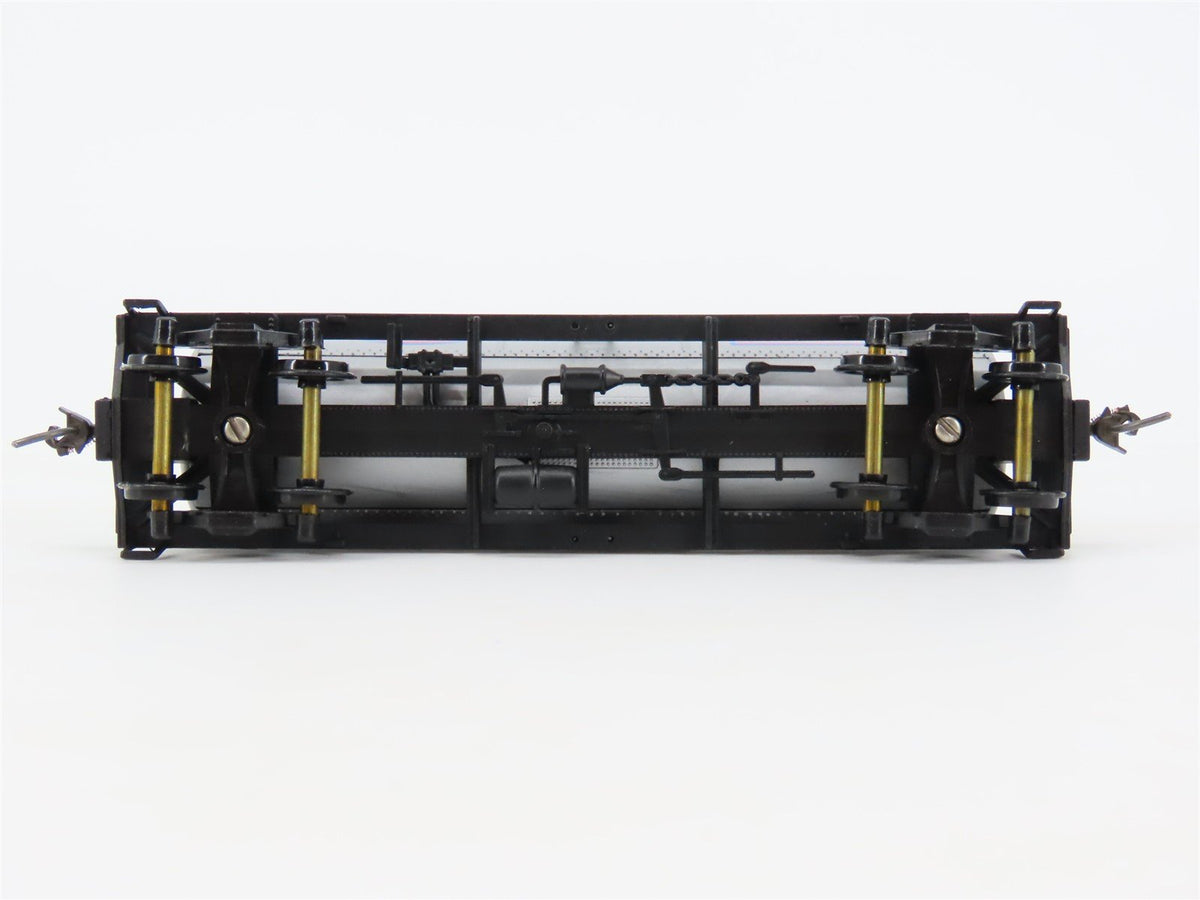 HO Scale Walthers 932-5008 HOX Humble Petroleum Single Dome Tank Car #329