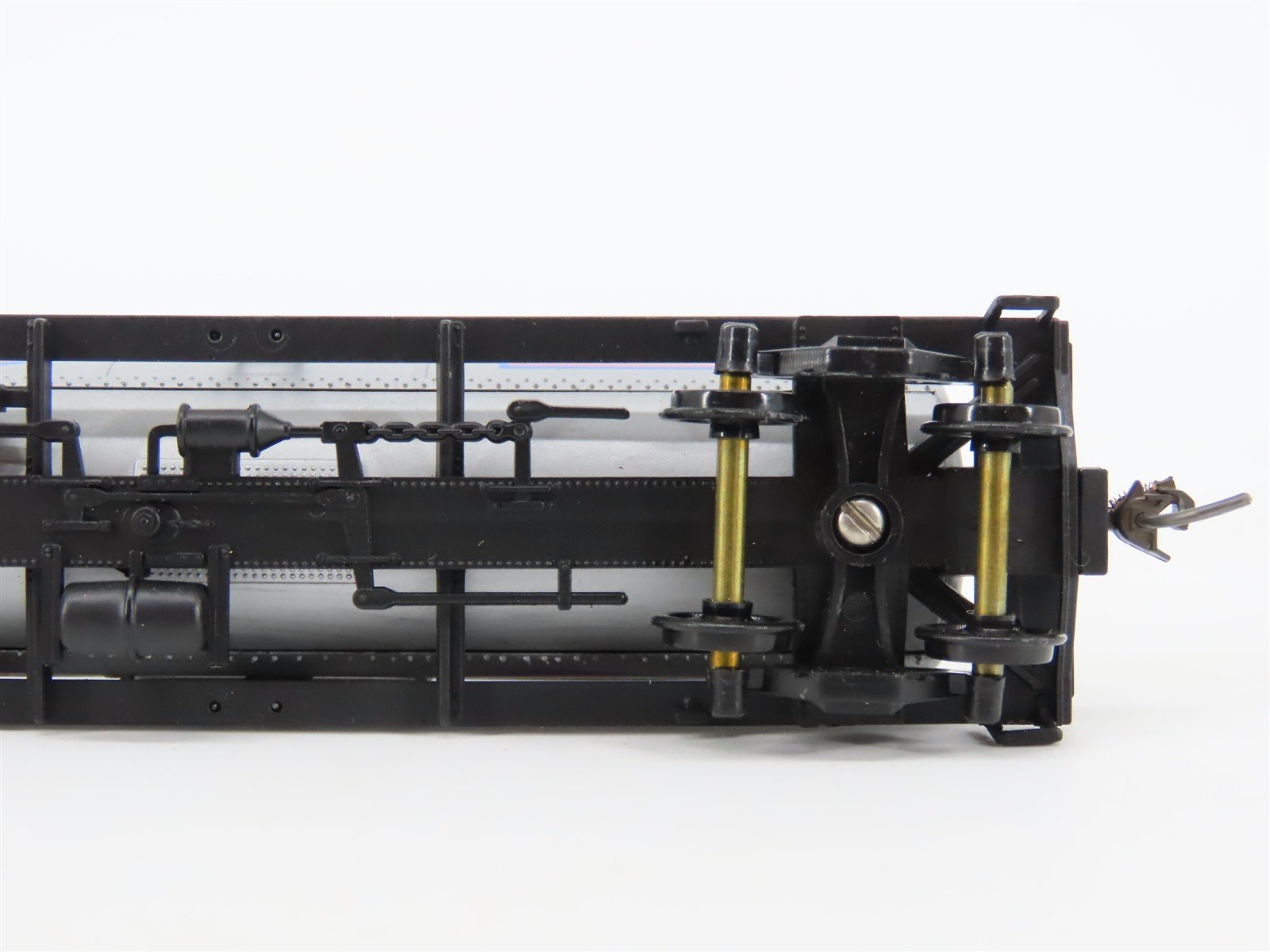 HO Scale Walthers 932-5008 HOX Humble Petroleum Single Dome Tank Car #329