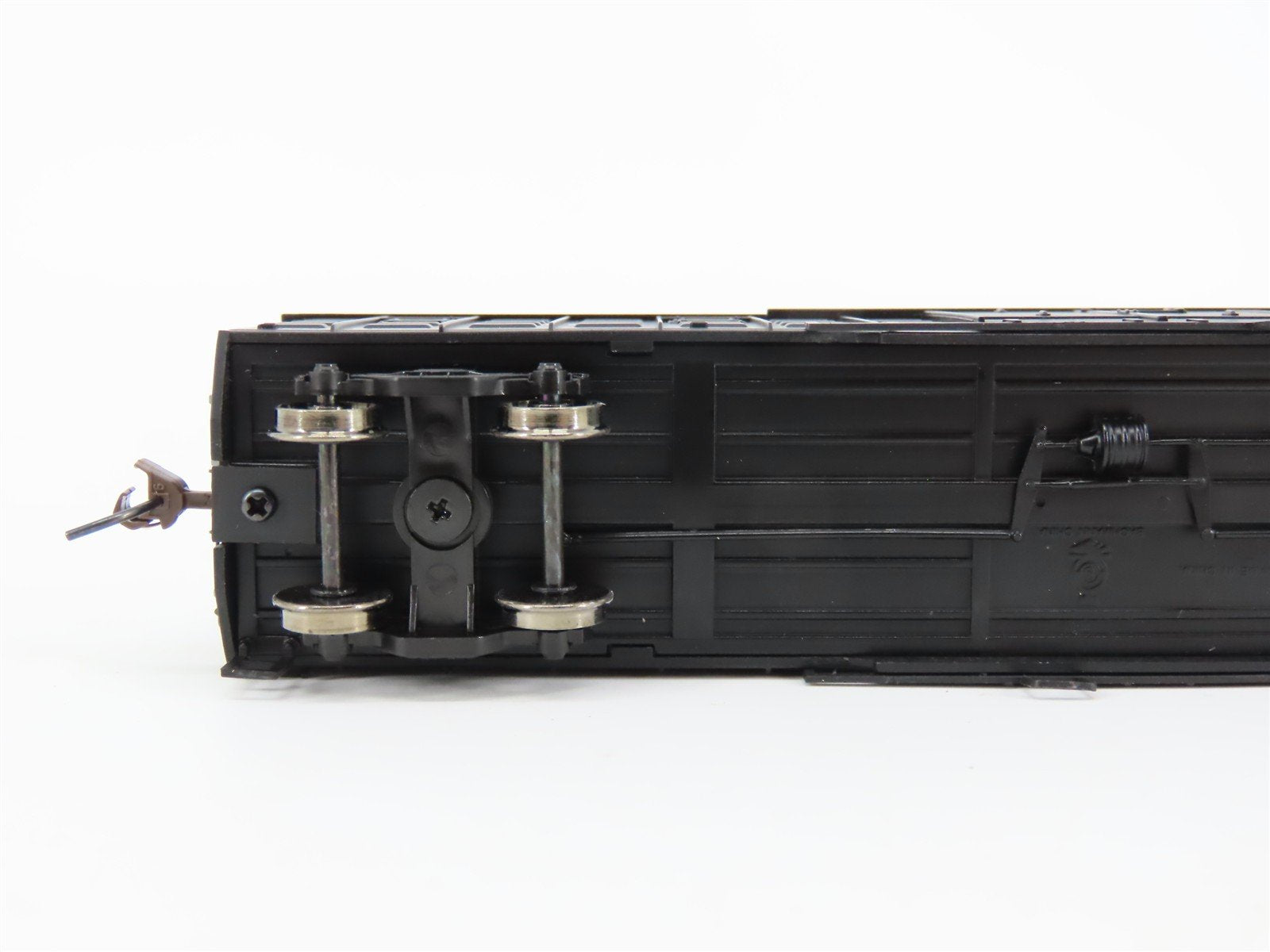 HO Scale Bachmann ((China) CF00105 Chinese National Railway Box Car #3410221