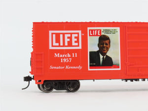 HO Scale PROTO 1000 #8420 LIFE Magazine 1950's 50' Single Door Box Car