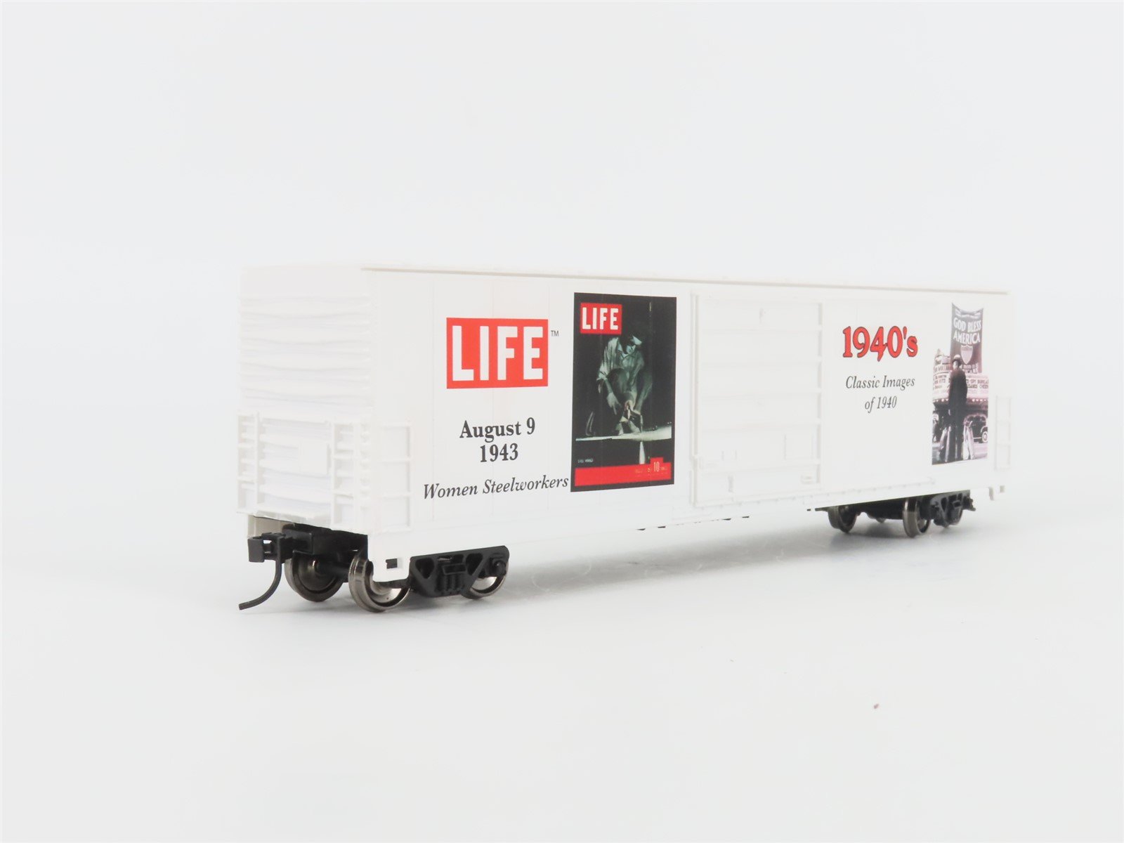 HO Scale PROTO 1000 #8418 LIFE Magazine 1940's 50' Single Door Box Car