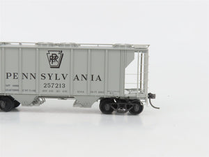 HO Scale Kadee 8327 PRR Pennsylvania Railroad 2-Bay Covered Hopper #257213