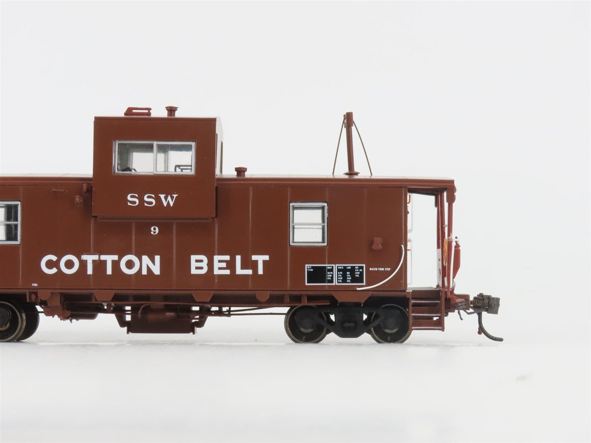 HO Scale Rapido 110030 SSW Cotton Belt Wide Vision Caboose #9