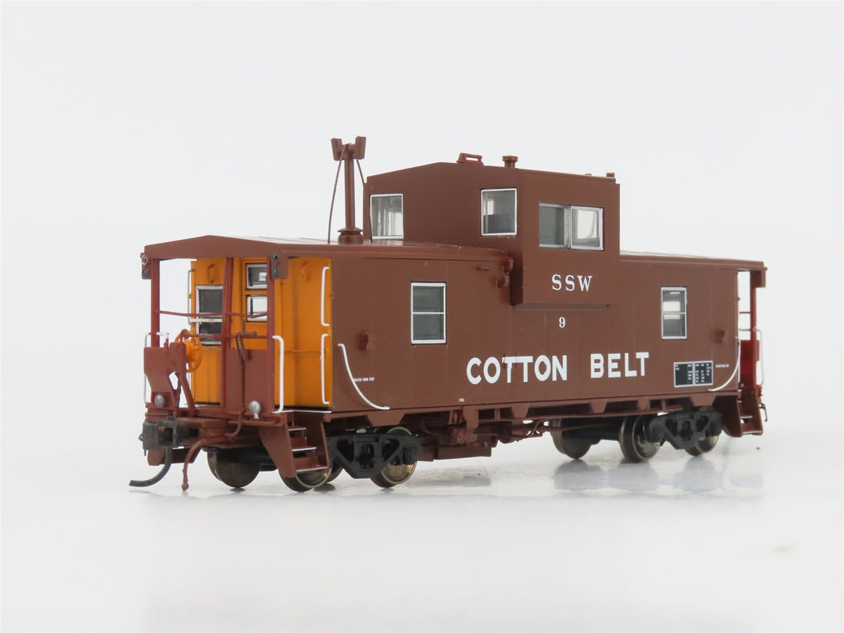 HO Scale Rapido 110030 SSW Cotton Belt Wide Vision Caboose #9