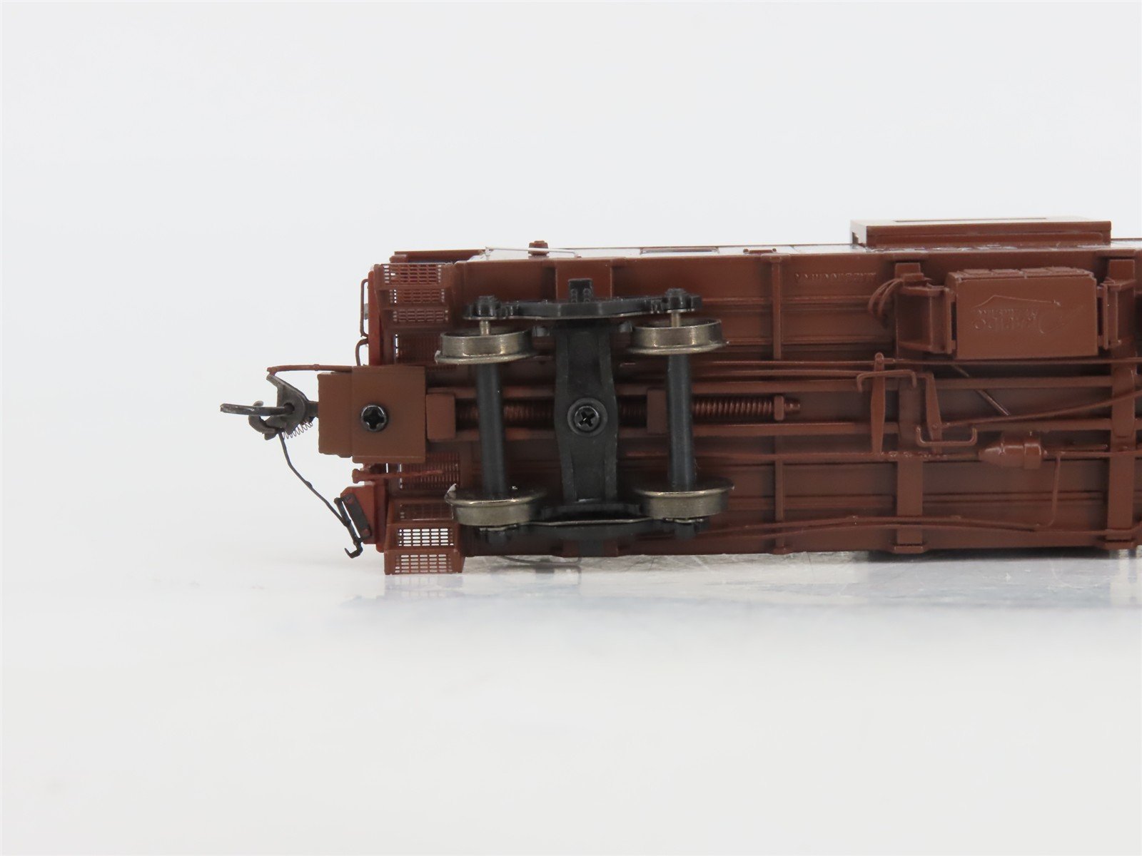 HO Scale Rapido 110030 SSW Cotton Belt Wide Vision Caboose #9