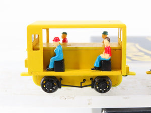 HO Scale Bachmann 16946 MOW Speeder w/Work Crane & Cart