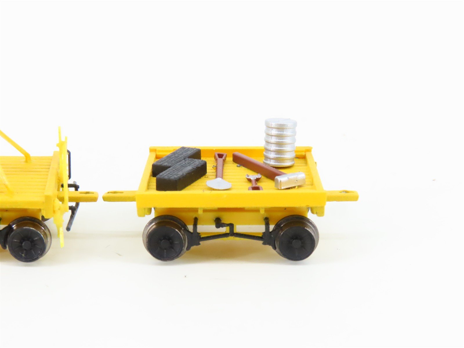 HO Scale Bachmann 16946 MOW Speeder w/Work Crane & Cart