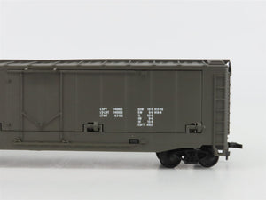 HO Scale AHM 11113 US Army Tank Buster Car #61242 w/ Cargo Dock