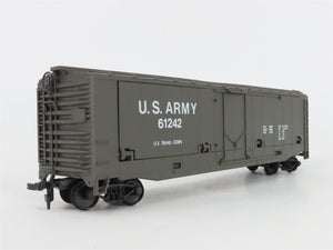 HO Scale AHM 11113 US Army Tank Buster Car #61242 w/ Cargo Dock
