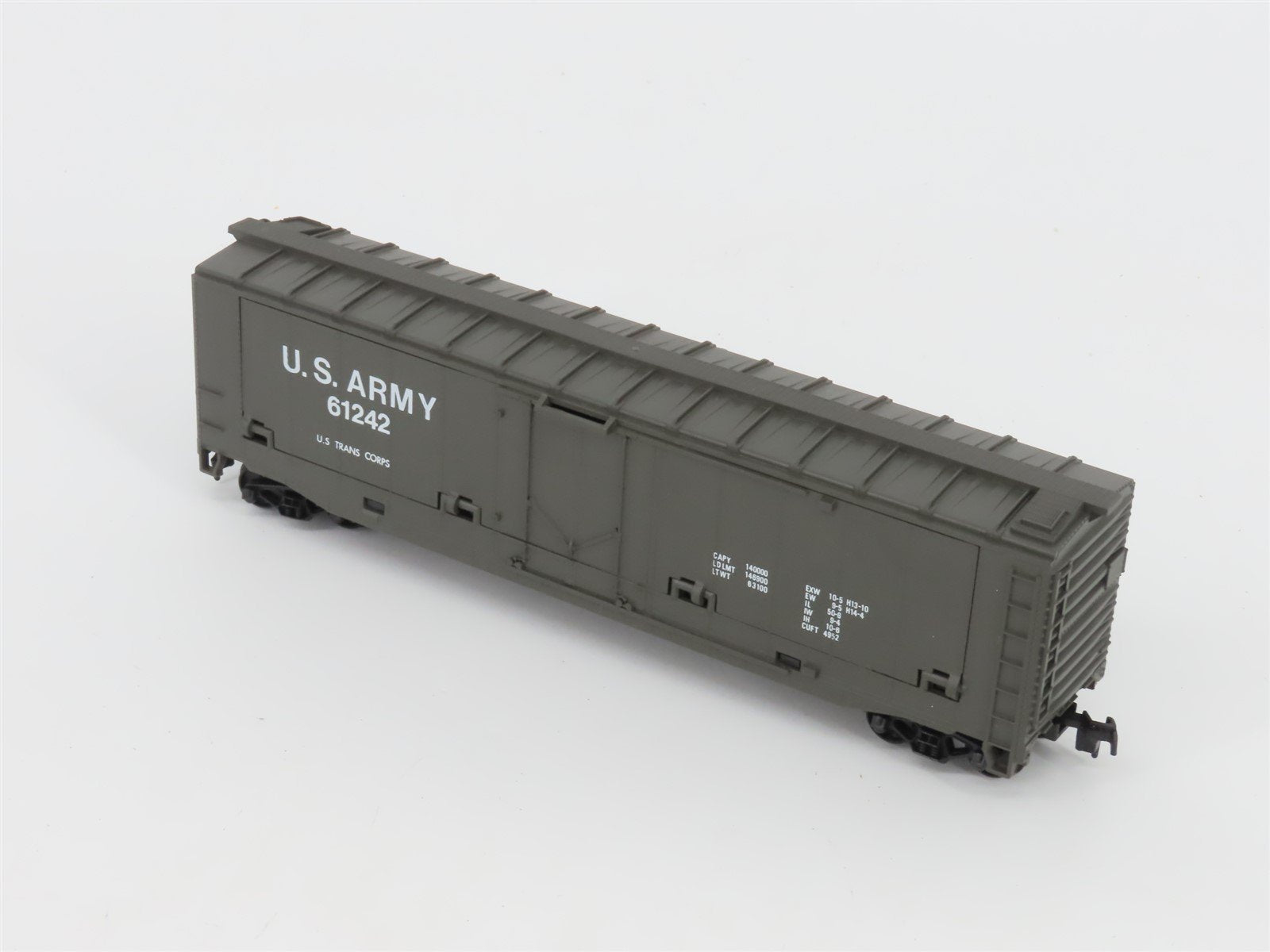 HO Scale AHM 11113 US Army Tank Buster Car #61242 w/ Cargo Dock