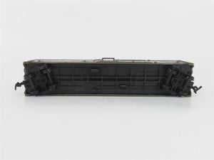 HO Scale AHM 11113 US Army Tank Buster Car #61242 w/ Cargo Dock