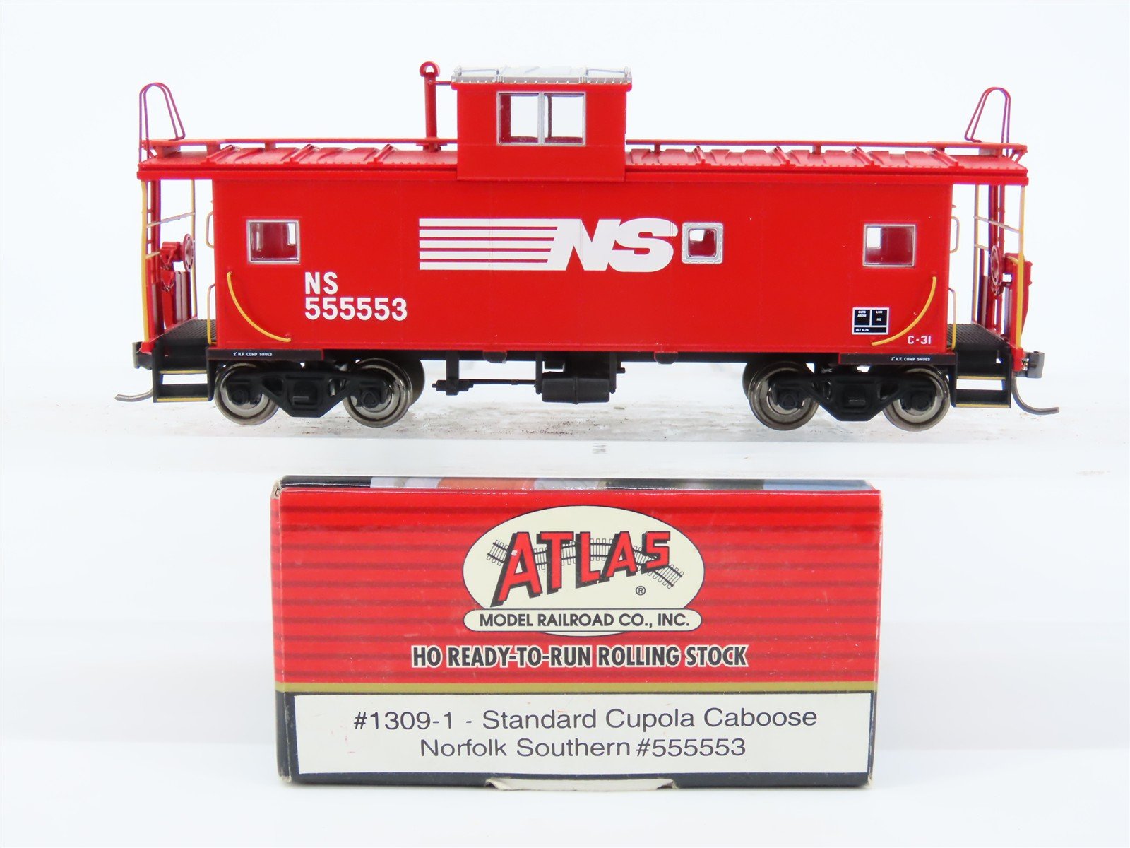 HO Scale Atlas 1309-1 NS Norfolk Southern Standard Cupola Caboose #555553