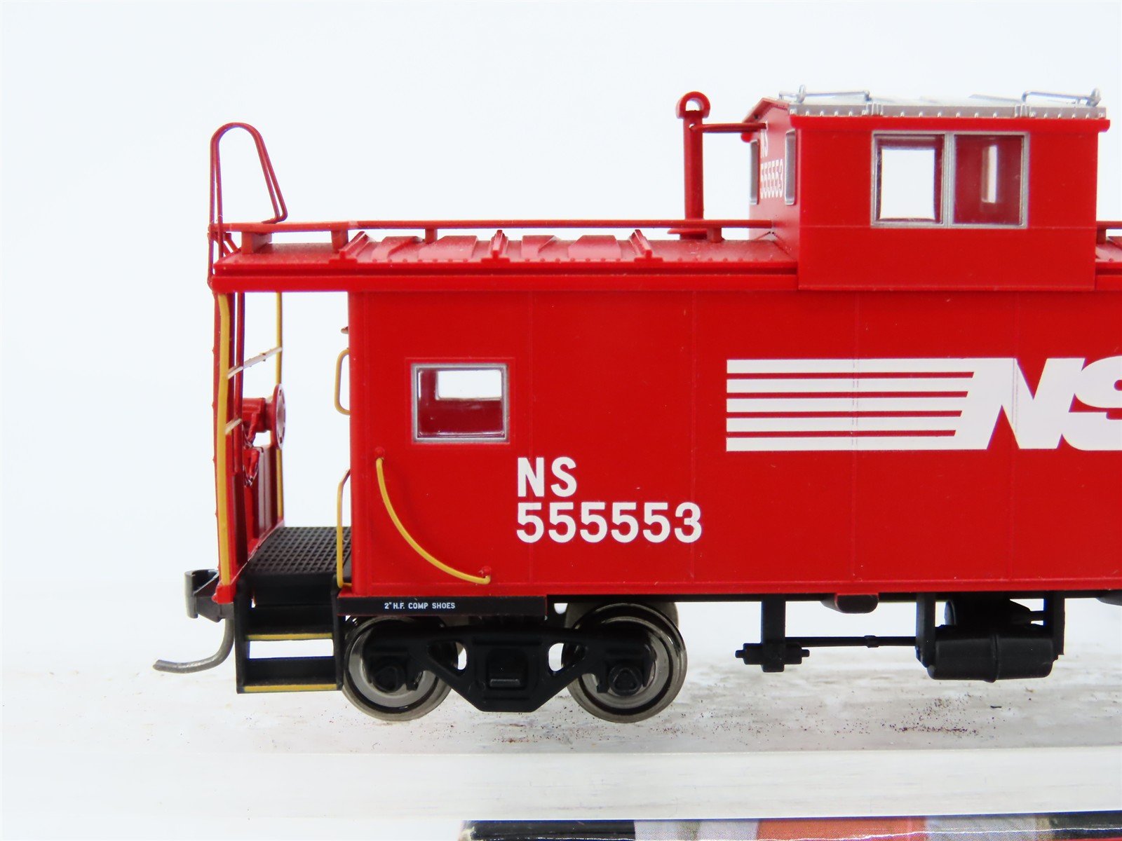 HO Scale Atlas 1309-1 NS Norfolk Southern Standard Cupola Caboose #555553
