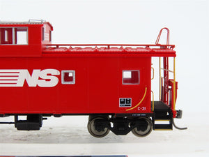 HO Scale Atlas 1309-1 NS Norfolk Southern Standard Cupola Caboose #555553