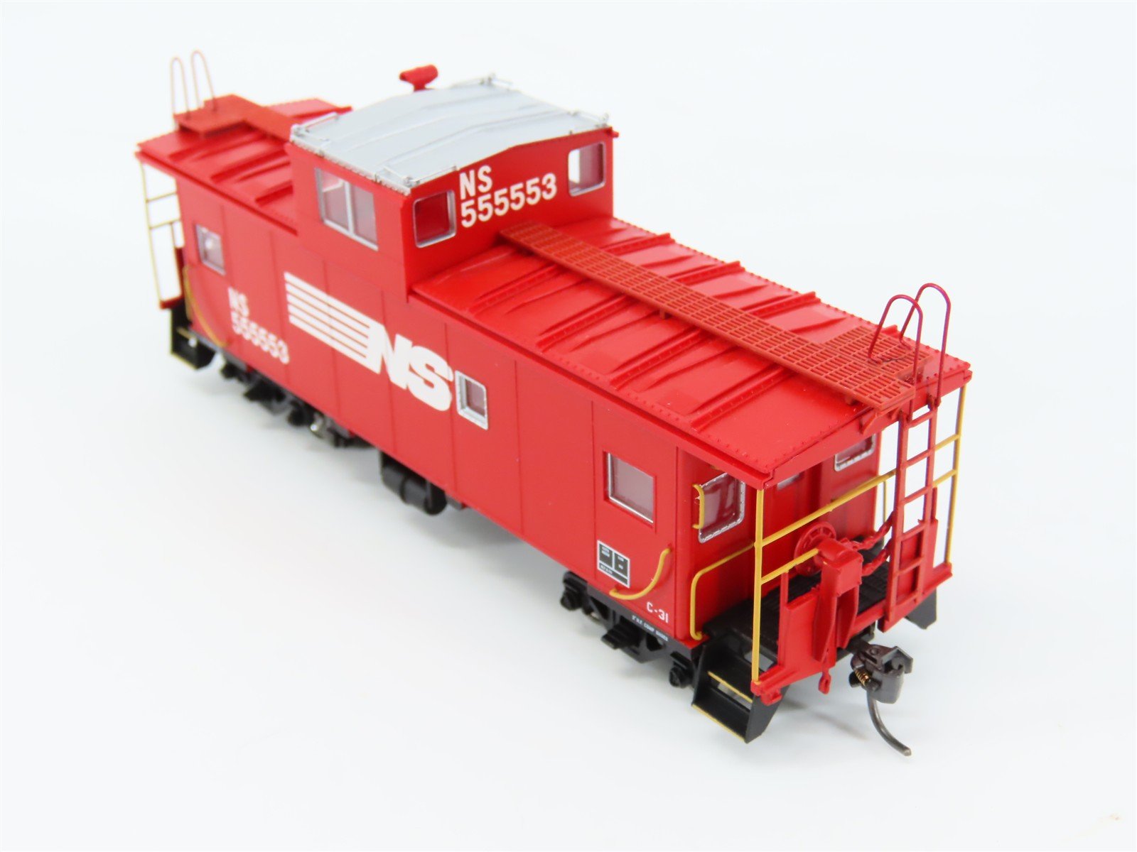 HO Scale Atlas 1309-1 NS Norfolk Southern Standard Cupola Caboose #555553