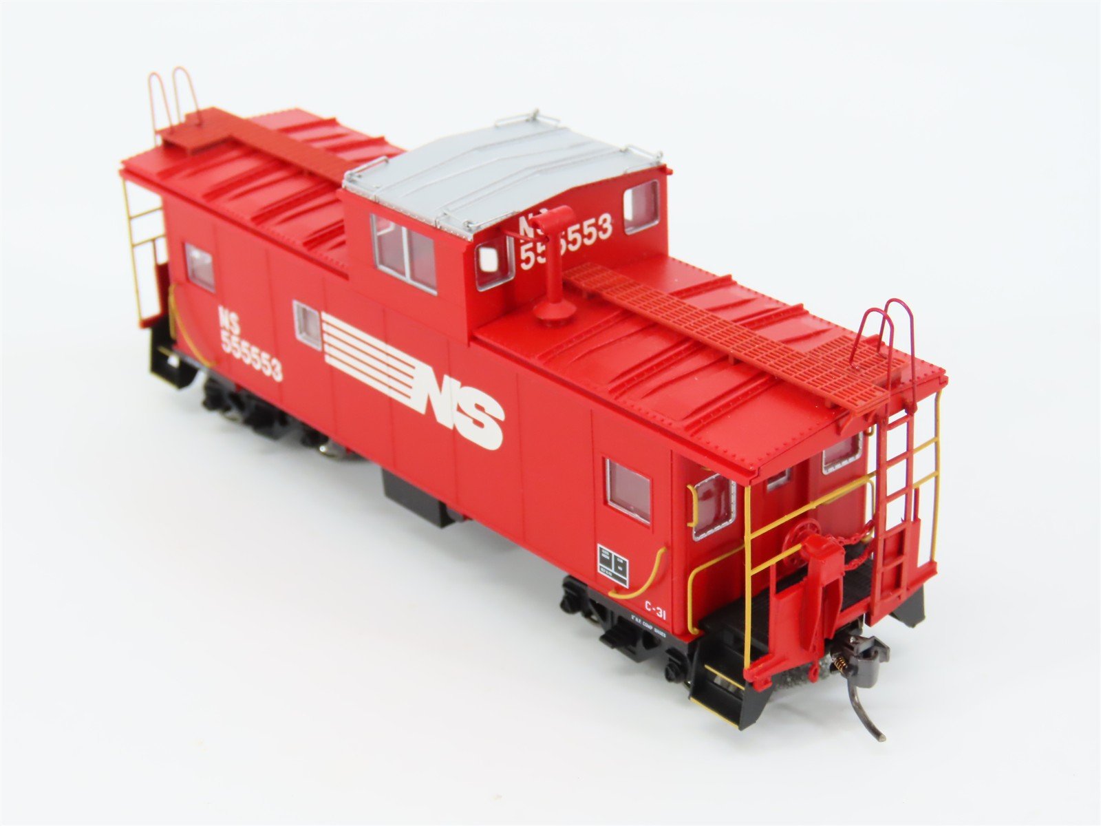 HO Scale Atlas 1309-1 NS Norfolk Southern Standard Cupola Caboose #555553
