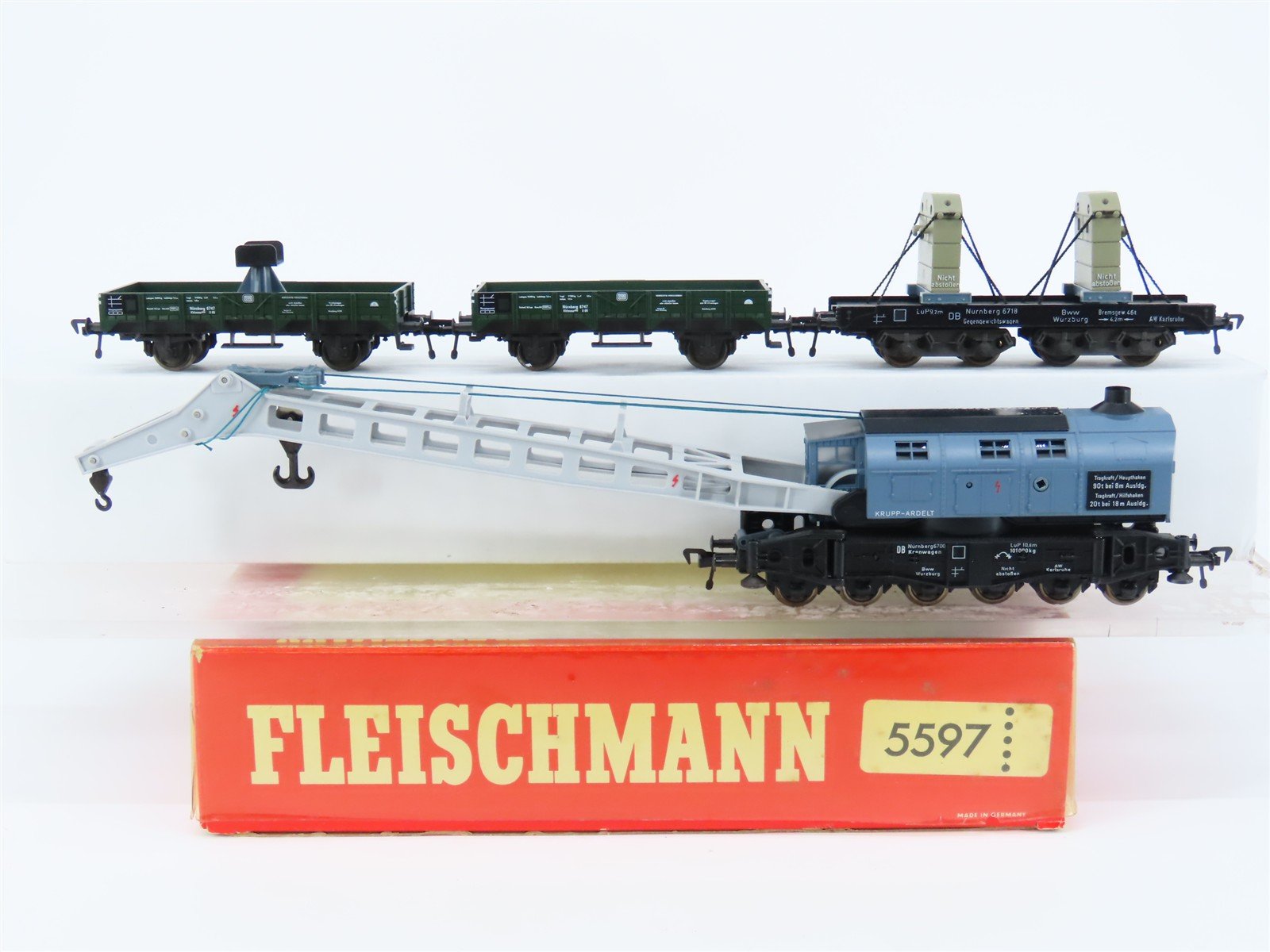 HO Scale Fleischmann 5597 DB German Federal Railroad Heavy Duty Crane Car Set