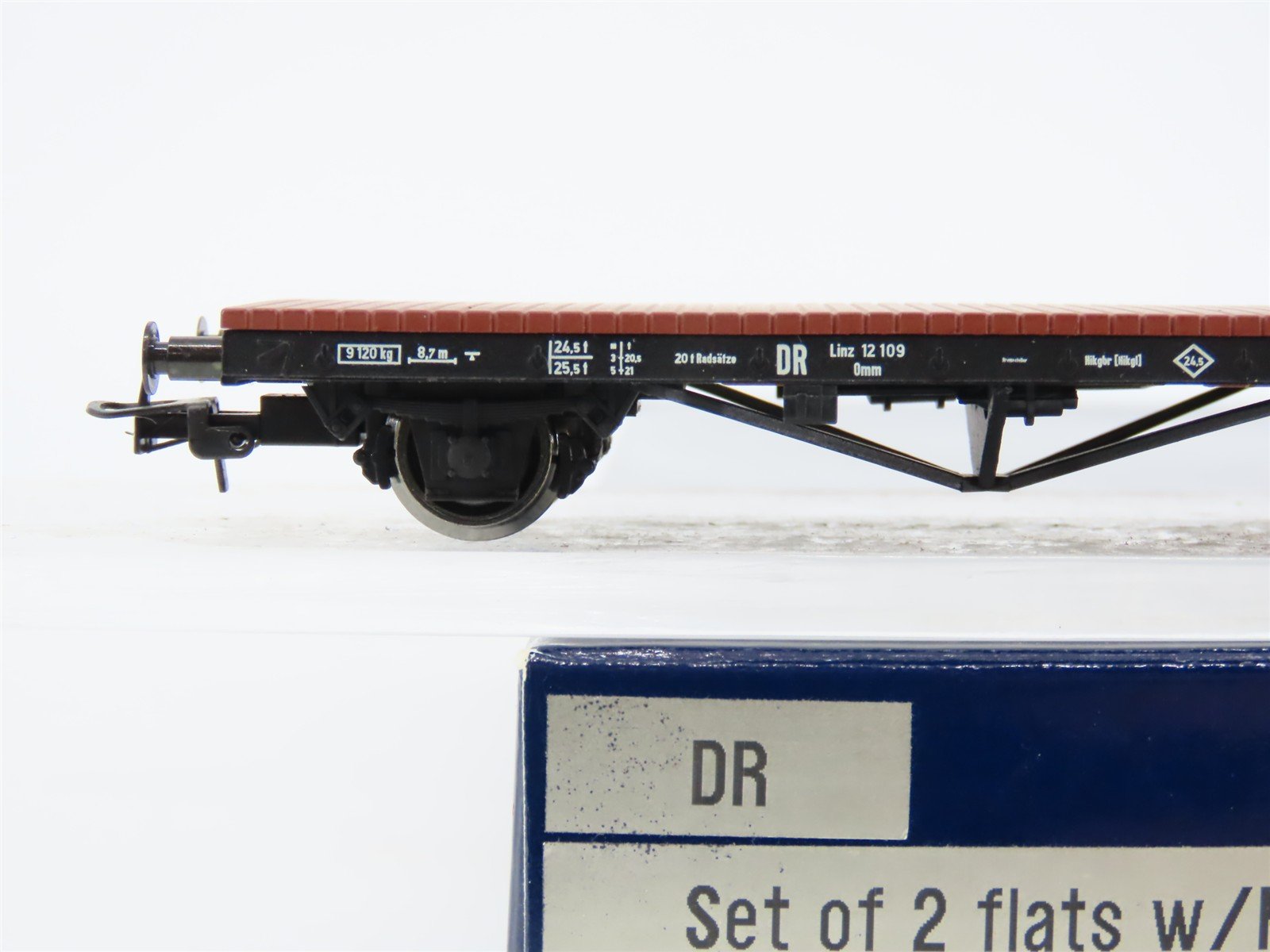 HO Scale Liliput L240033 DR German 2-Unit Flat Cars w/ ME109 Aircraft Load