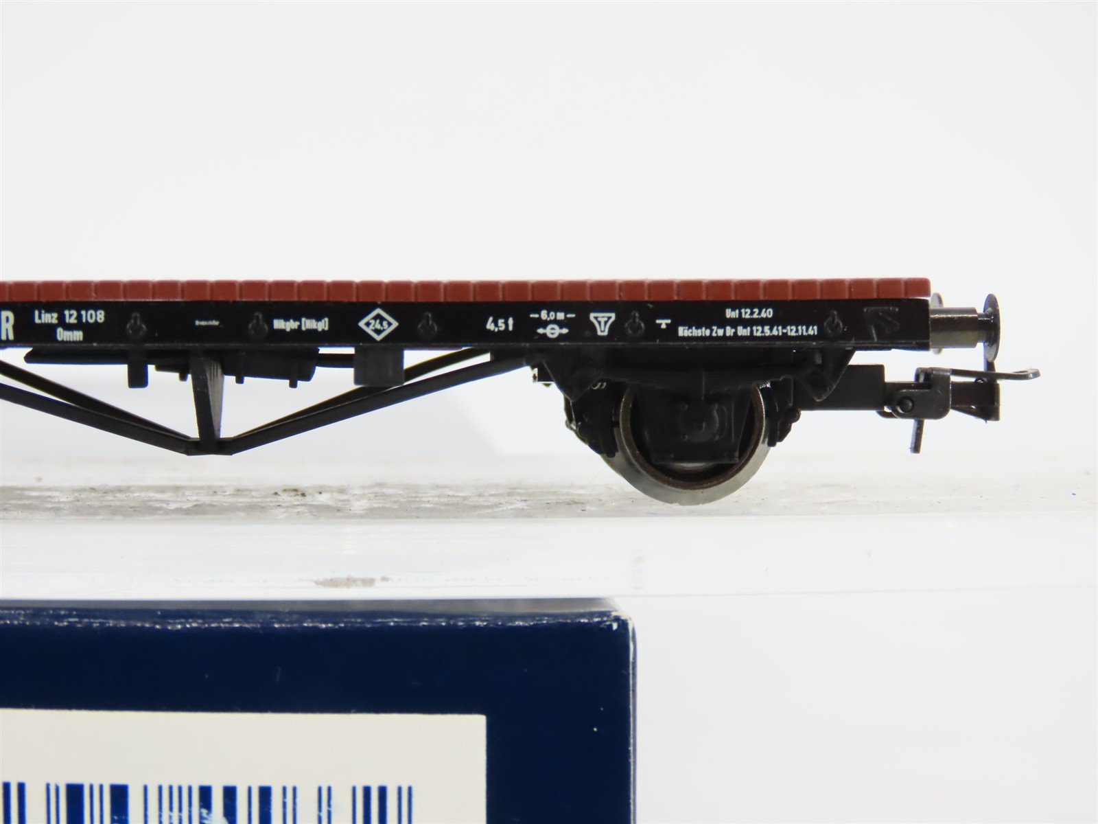 HO Scale Liliput L240033 DR German 2-Unit Flat Cars w/ ME109 Aircraft Load