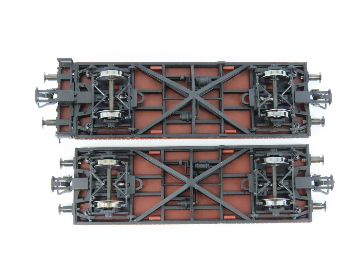 HO Scale Liliput L240033 DR German 2-Unit Flat Cars w/ ME109 Aircraft Load