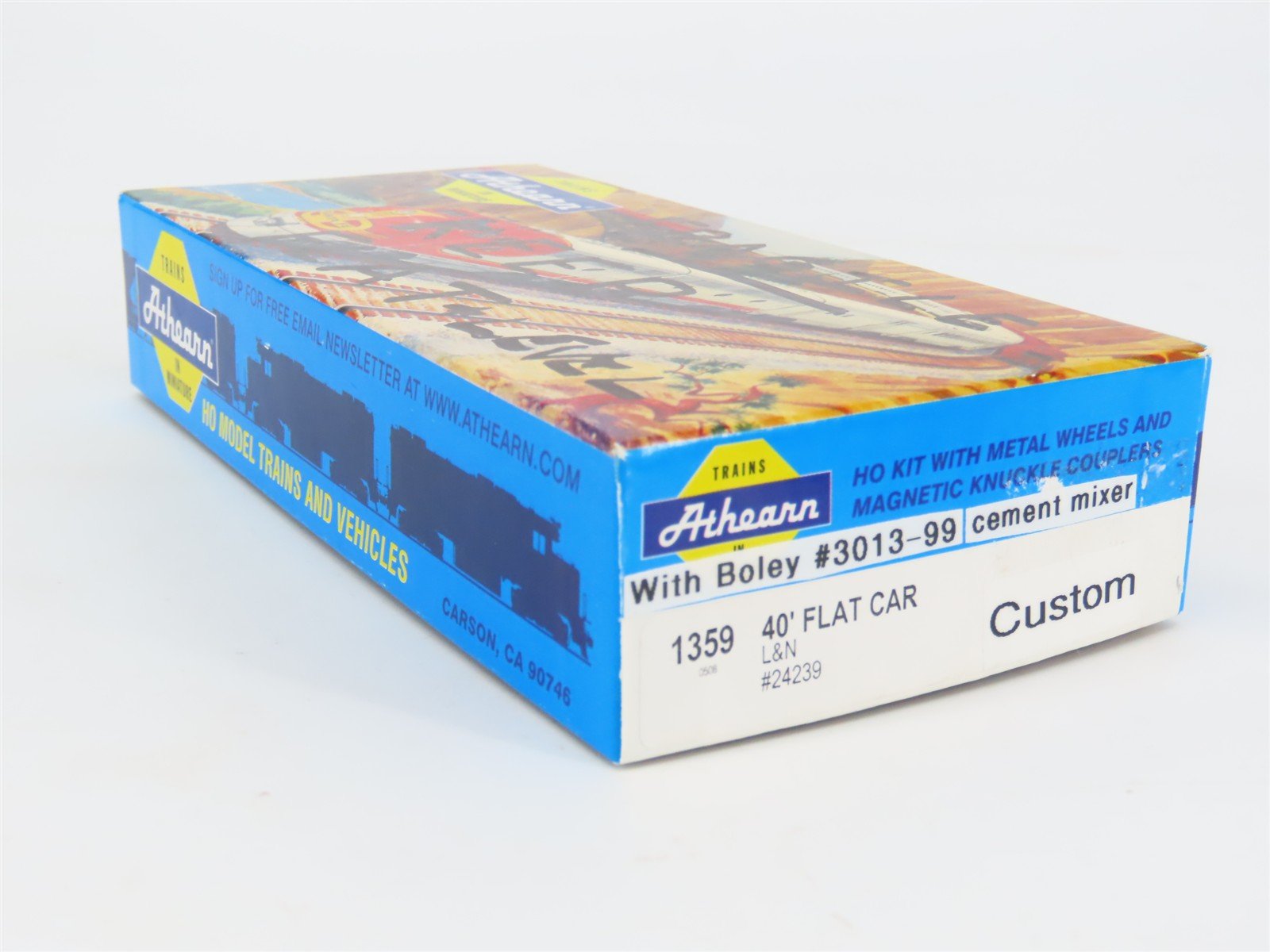 HO Scale Athearn 1359 L&N 40' Flat Car #24239 w/ Boley Cement Mixer