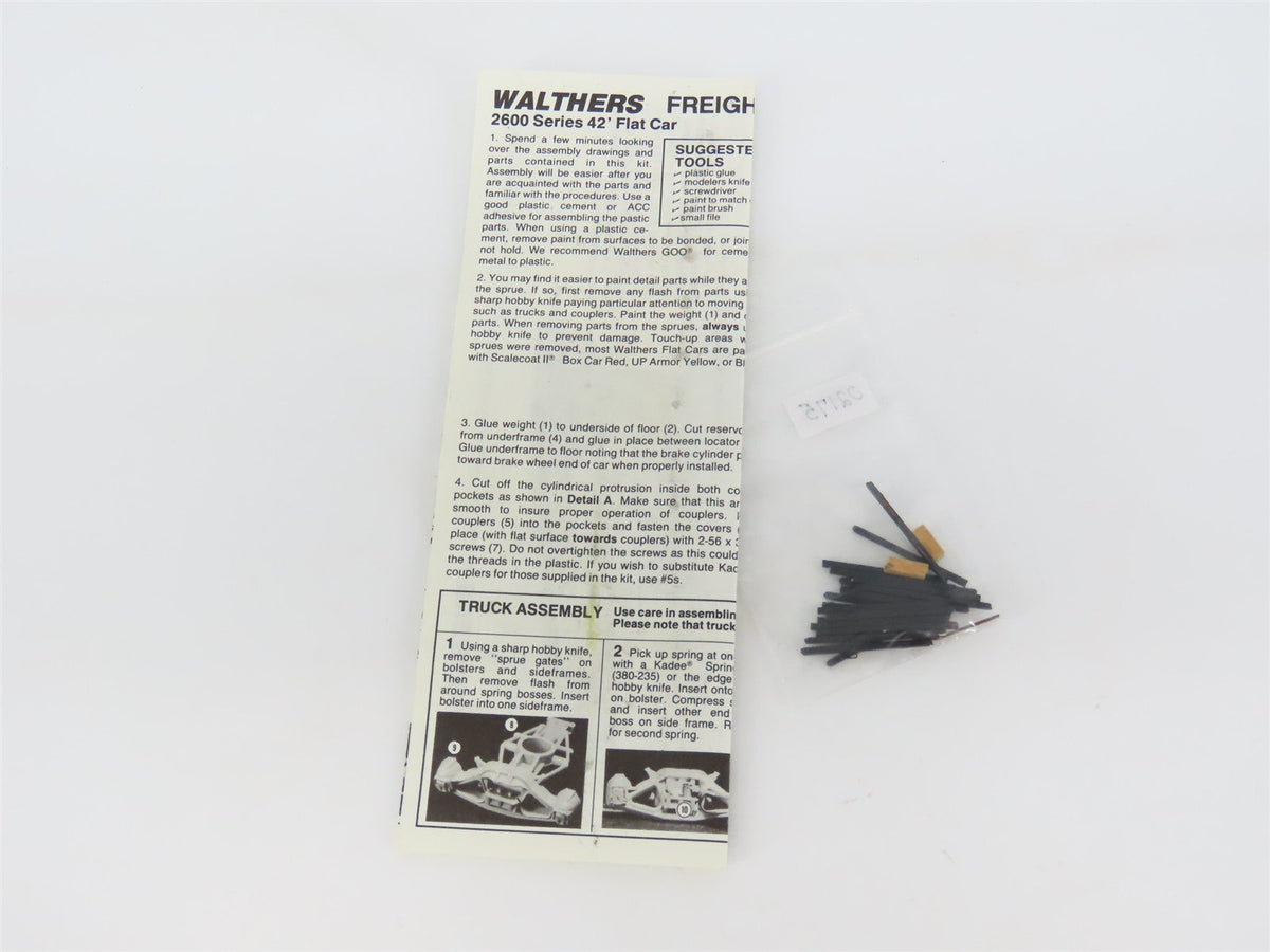 HO Scale Walthers 932-2606 Erie Railroad 42&#39; Flat Car #8756 w/ Excavator Load