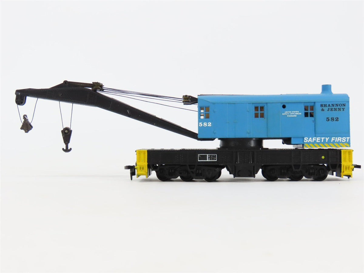 HO Scale Athearn 1699 Shannon &amp; Jenny 200-Ton Crane #582 - CUSTOM