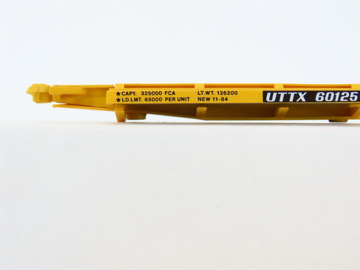 HO Scale Athearn 5556 UTTX 2-Unit Impack Ends Trailer Train Spine Car #60126