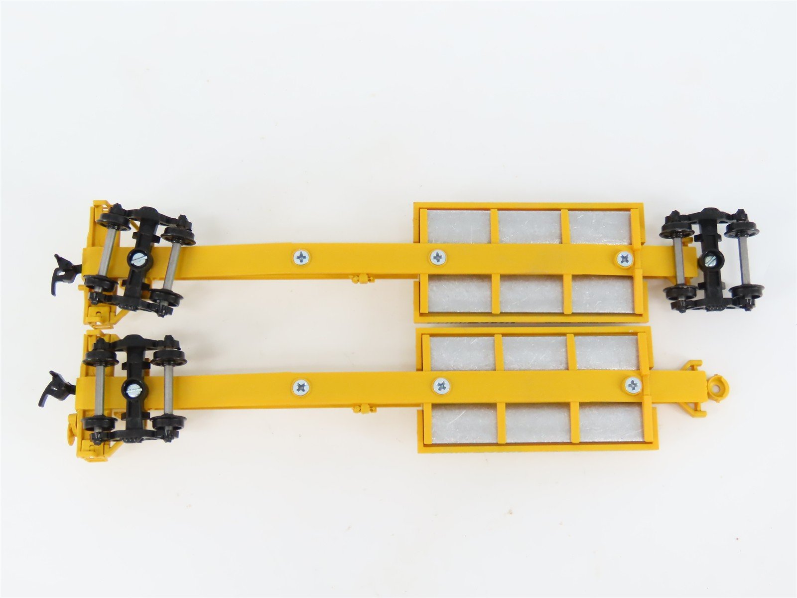 HO Scale Athearn 5556 UTTX 2-Unit Impack Ends Trailer Train Spine Car #60126