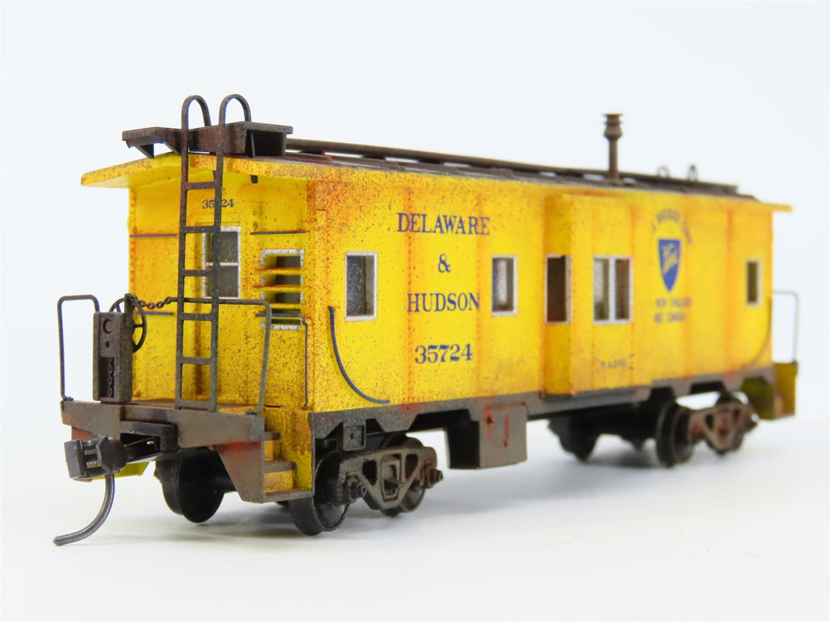 HO Scale Athearn 7452 D&amp;H &quot;The Bridge Line&quot; Bay Window Caboose #35724 - Custom