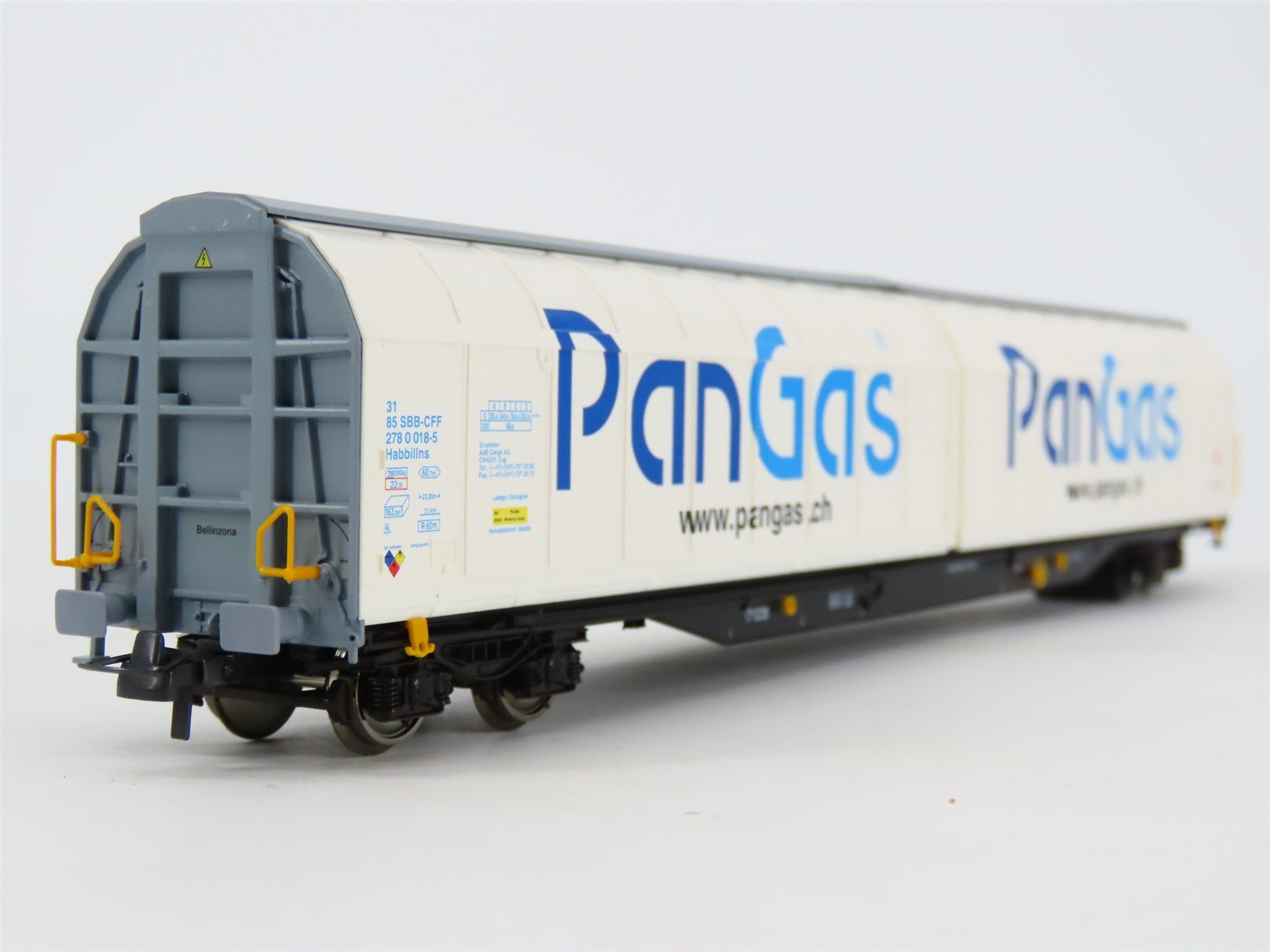 HO Scale Roco 47151 SBB-CFF PanGas Sliding Wall Wagon #31 852780 018-5