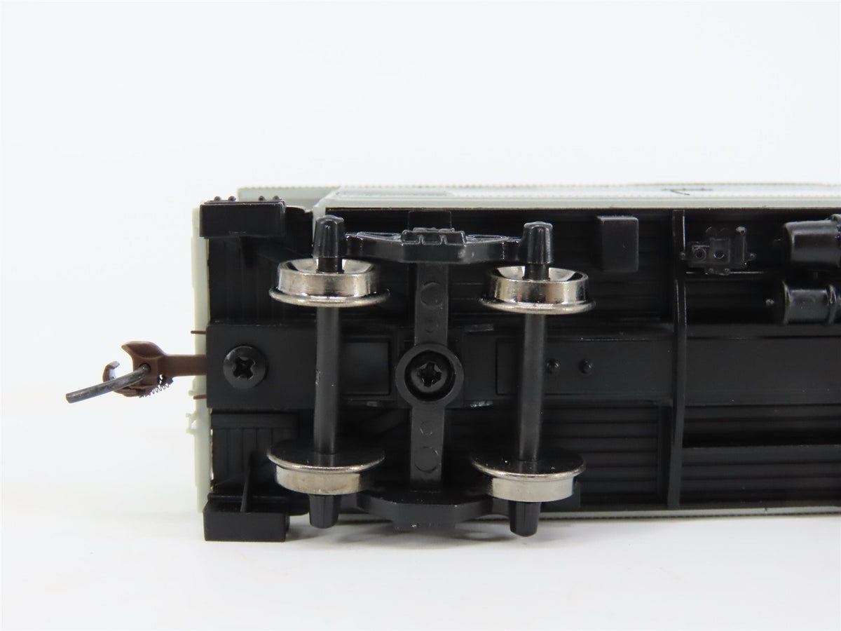 HO Scale Athearn 74351 CR Conrail 2-Window Caboose #46126