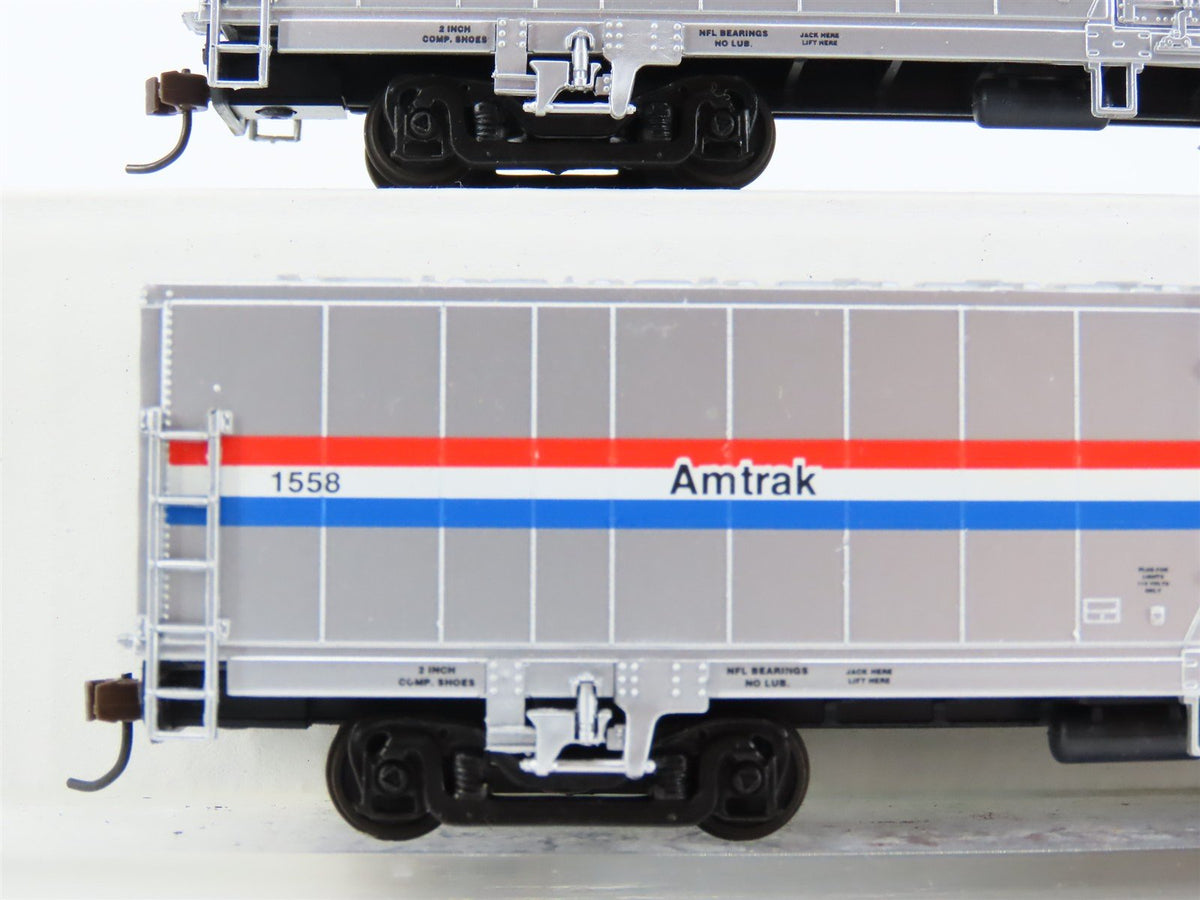 HO Scale Walthers 932-26021 AMTK Amtrak Ph. III 60&#39; Material Handling Car 2-Pack